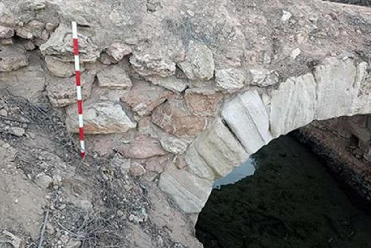 Mediciones realizadas en el puente por el equipo de arqueólogos