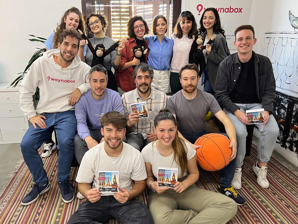 Equipo de Waynabox, compañía de viajes sorpresa