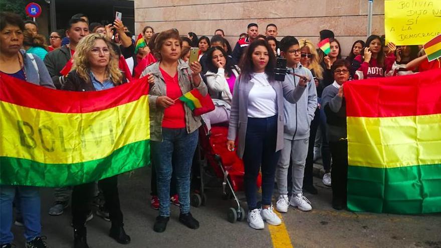 Teilnehmer einer Demonstration von Bolivianern in Palma de Mallorca.