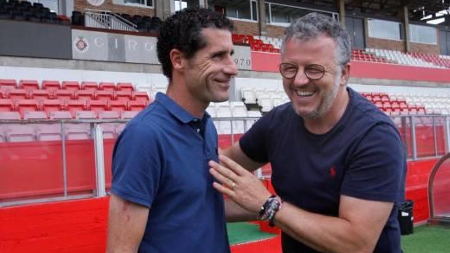 Jordi Balcells i Jordi Guerrero, somrients, ahir a l&#039;estadi de Montilivi.