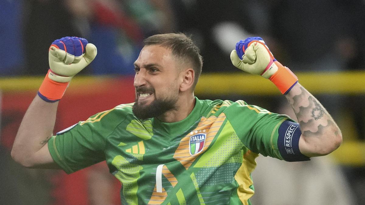 Donnarumma es el líder de Italia comandando bajo los palos
