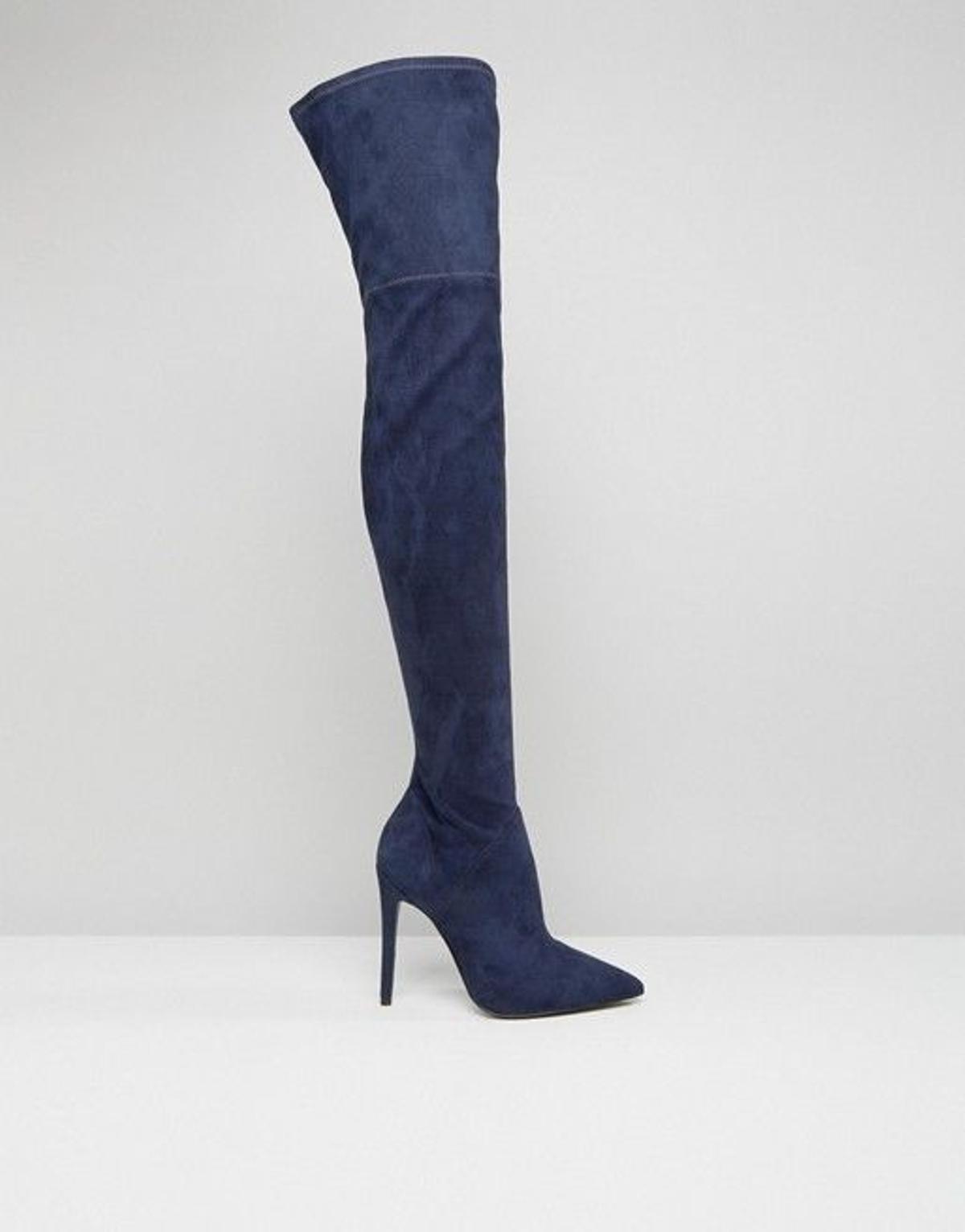 Botas 'over the knee' azules diseñadas por Kendall &amp; Kylie Jenner