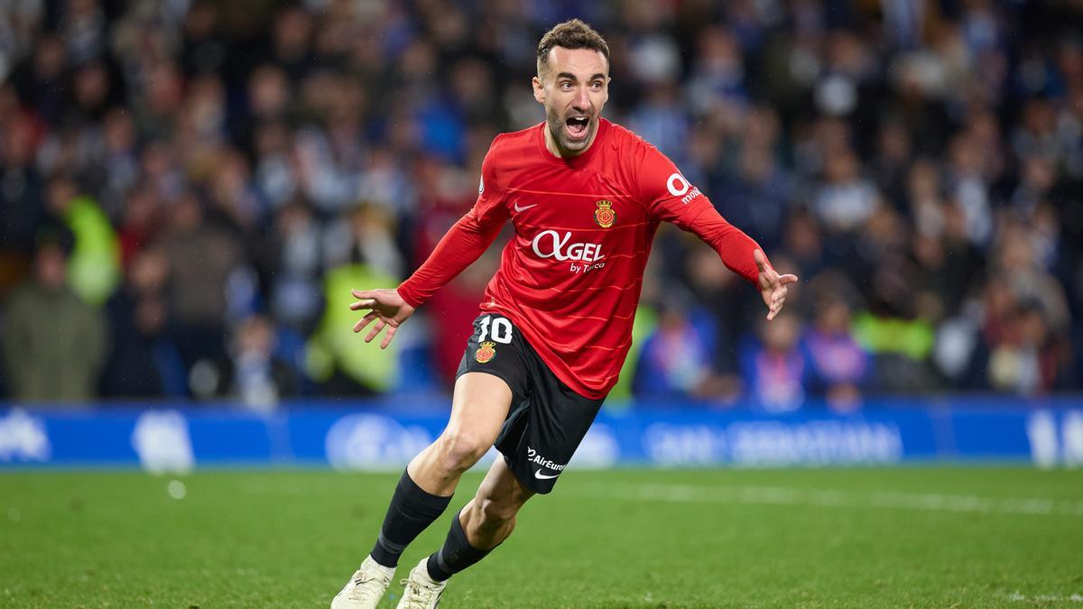 Darder celebra el penalti que dio el pase a la final de Copa al Mallorca.