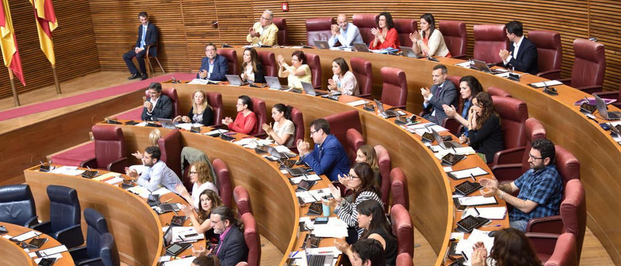 El Consell avala dar rango legal a las comarcas frente a la división provincial