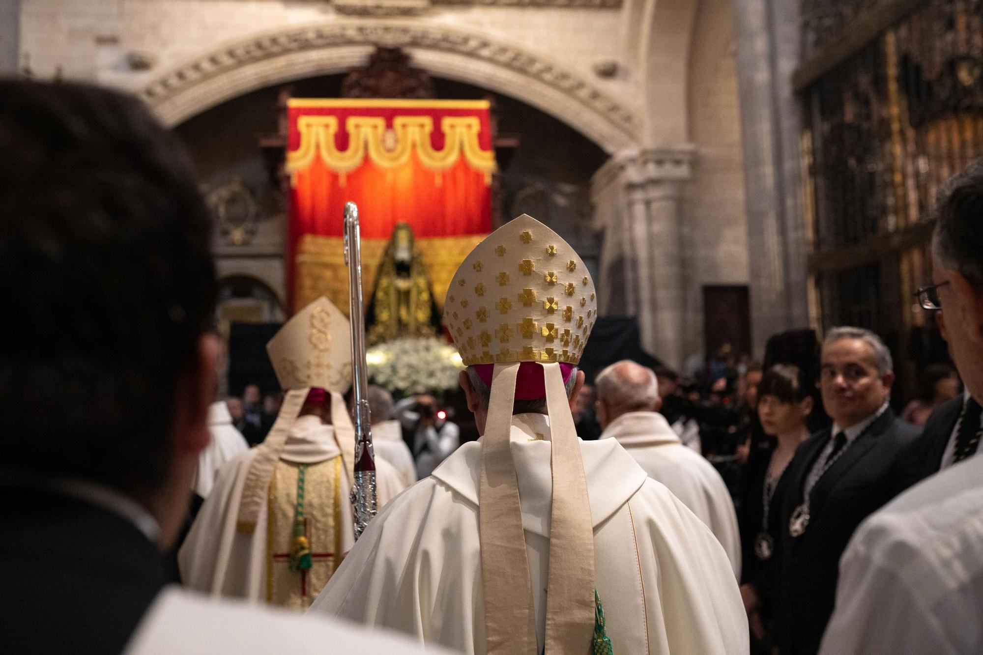 GALERÍA | Las imágenes de la coronación canónica de la Virgen de la Soledad