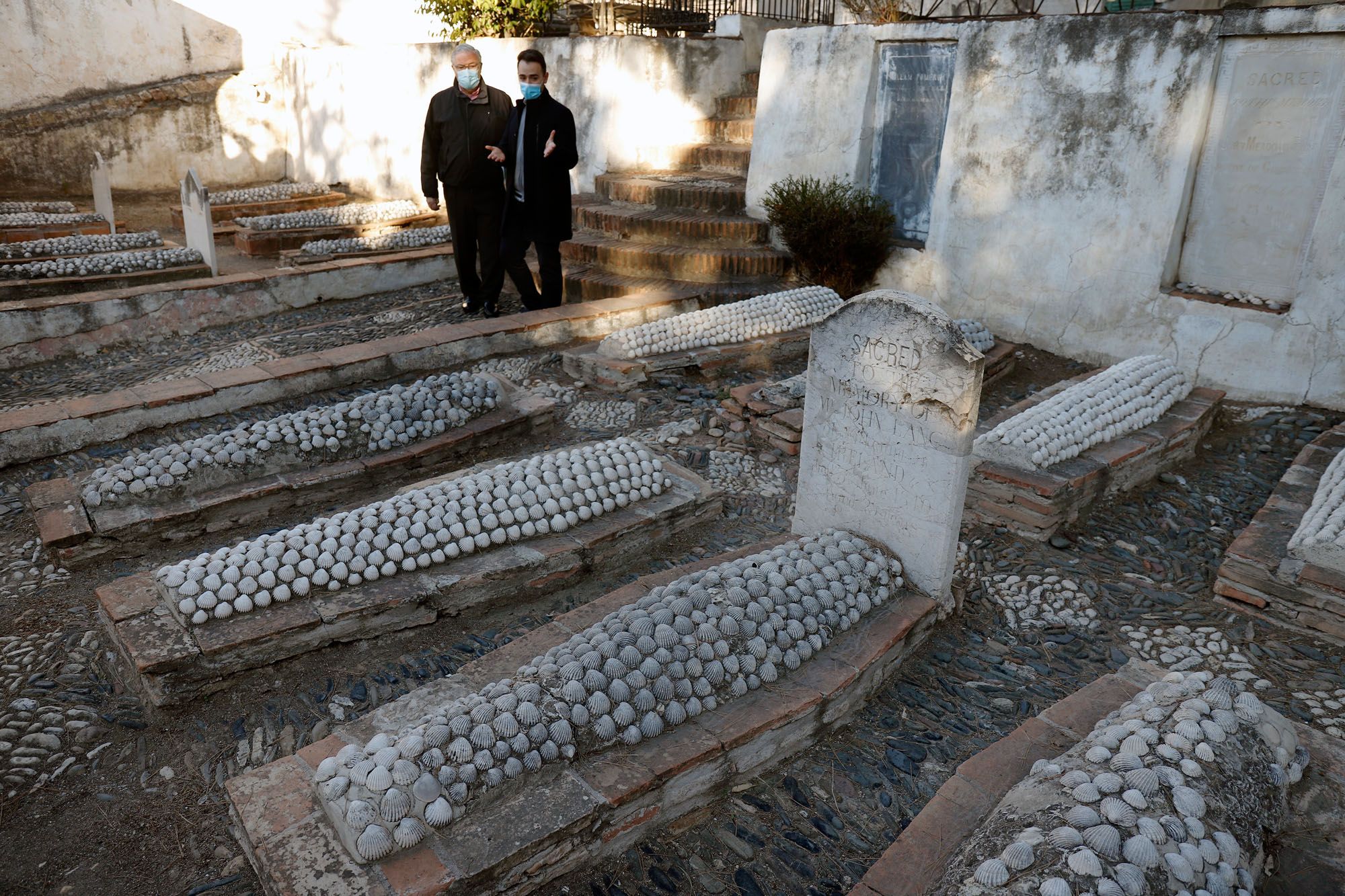 Recorrido por las mejoras realizadas en el Cementerio Inglés de Málaga