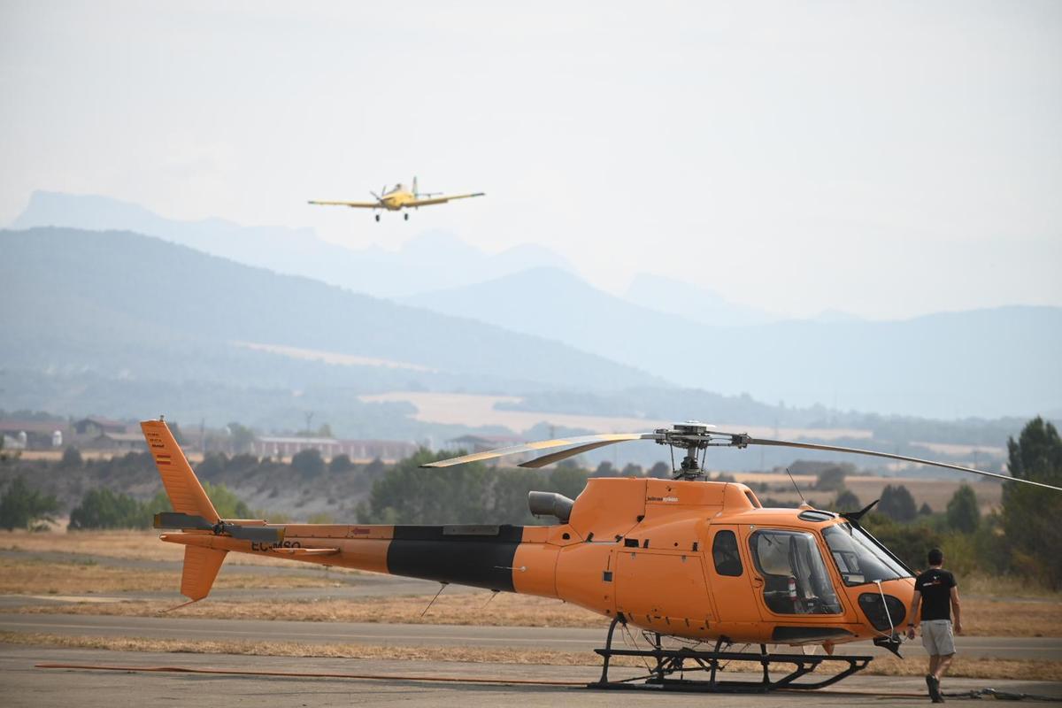En imágenes | Sexto día de lucha contra el incendio de Las Peñas de Riglos