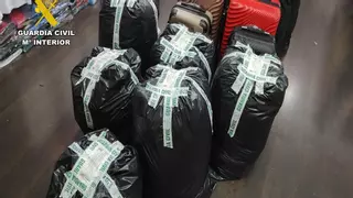 La Guardia Civil interviene 3.300 prendas falsificadas en comercios de Can Picafort y Playa de Muro