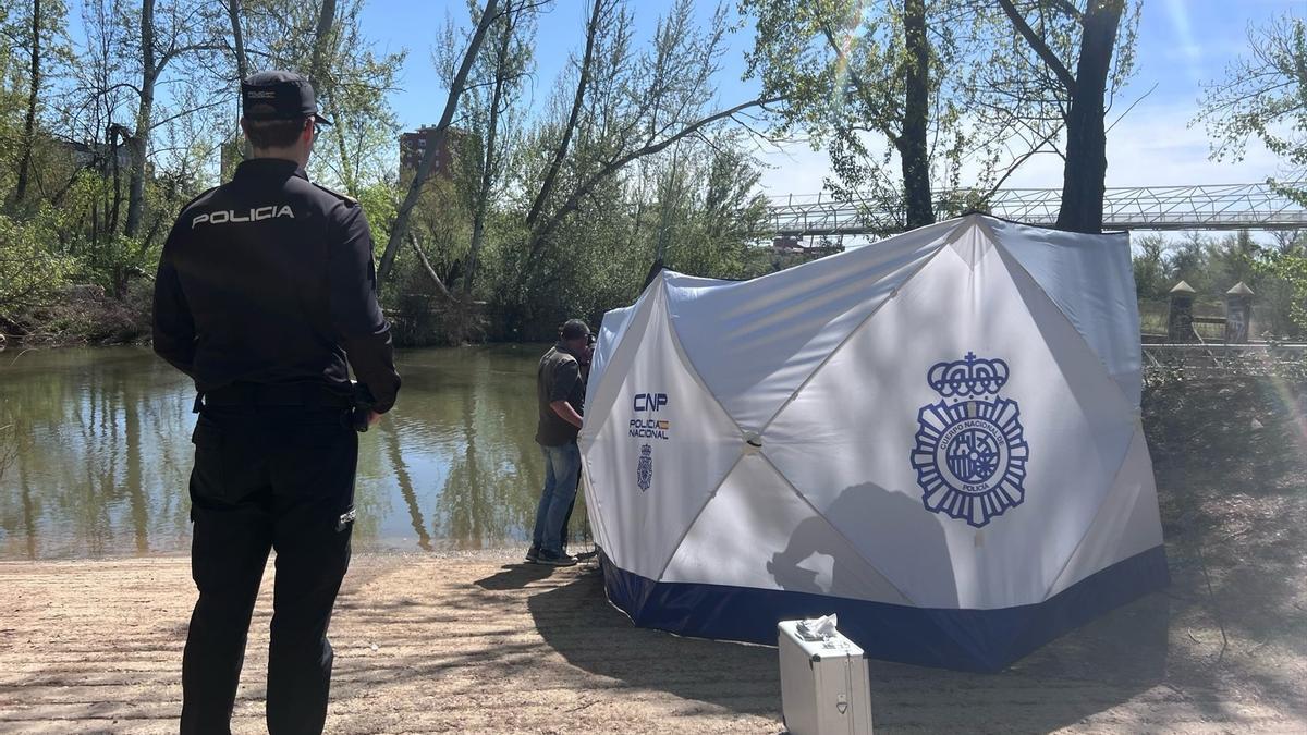 Dispositivo tras hallar el cadaver de Alejandro Aranda, en Valladolid
