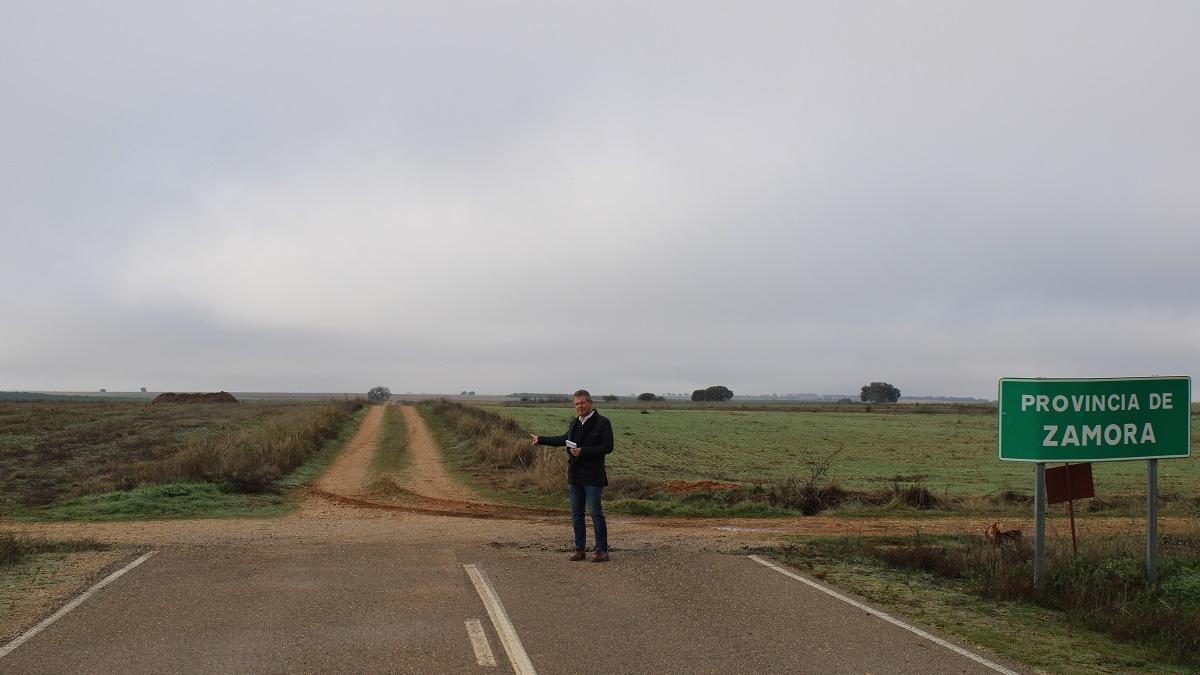 Manuel Fuentes, en un punto de Tierra de Campos entre Zamora y Valladolid.