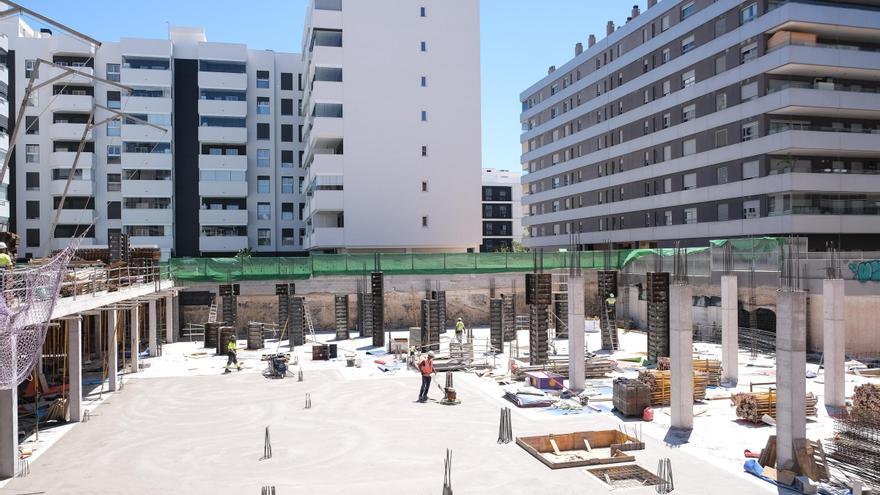 El Consell concede los primeros seis créditos de vivienda para jóvenes