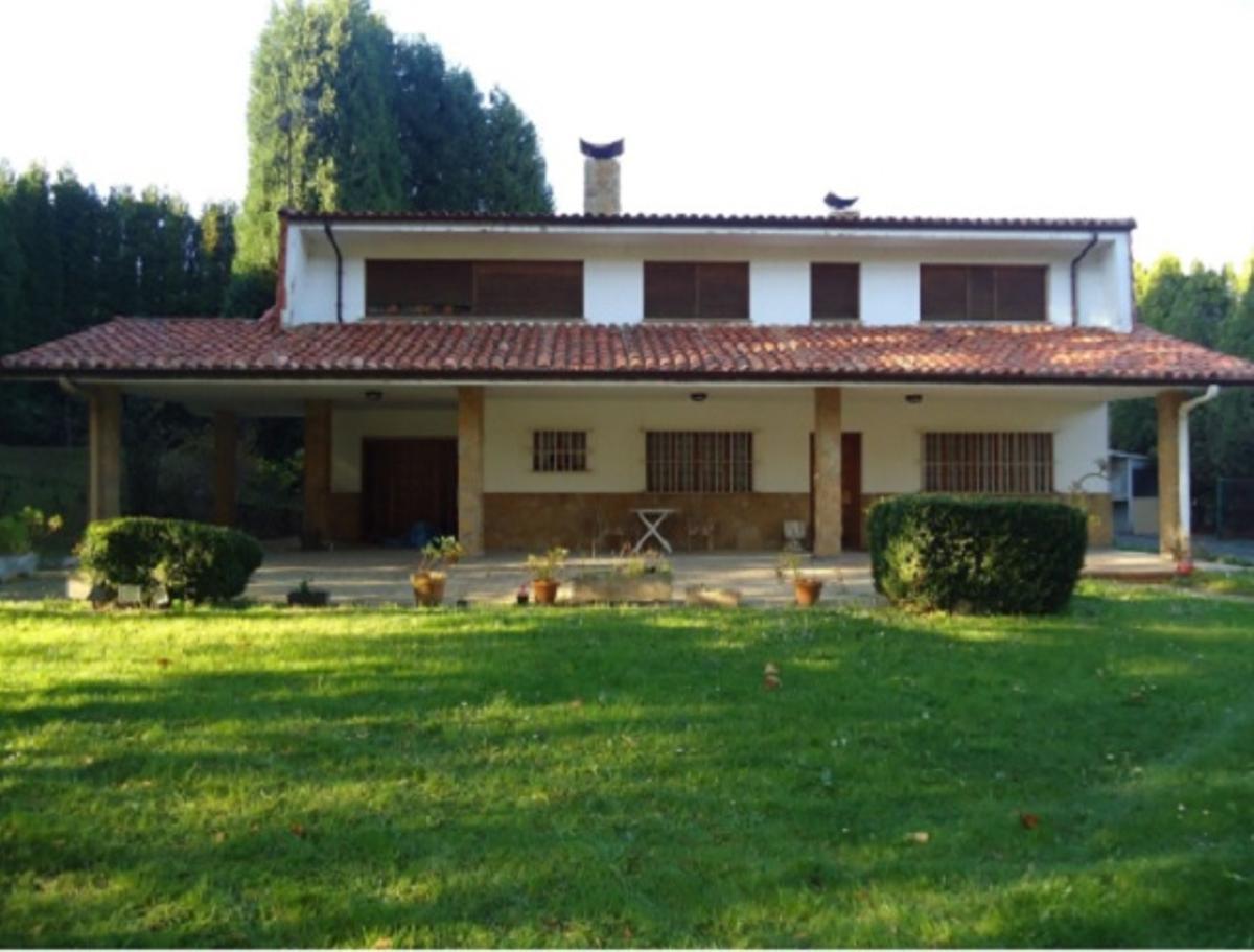 Casa en venta en Oviedo