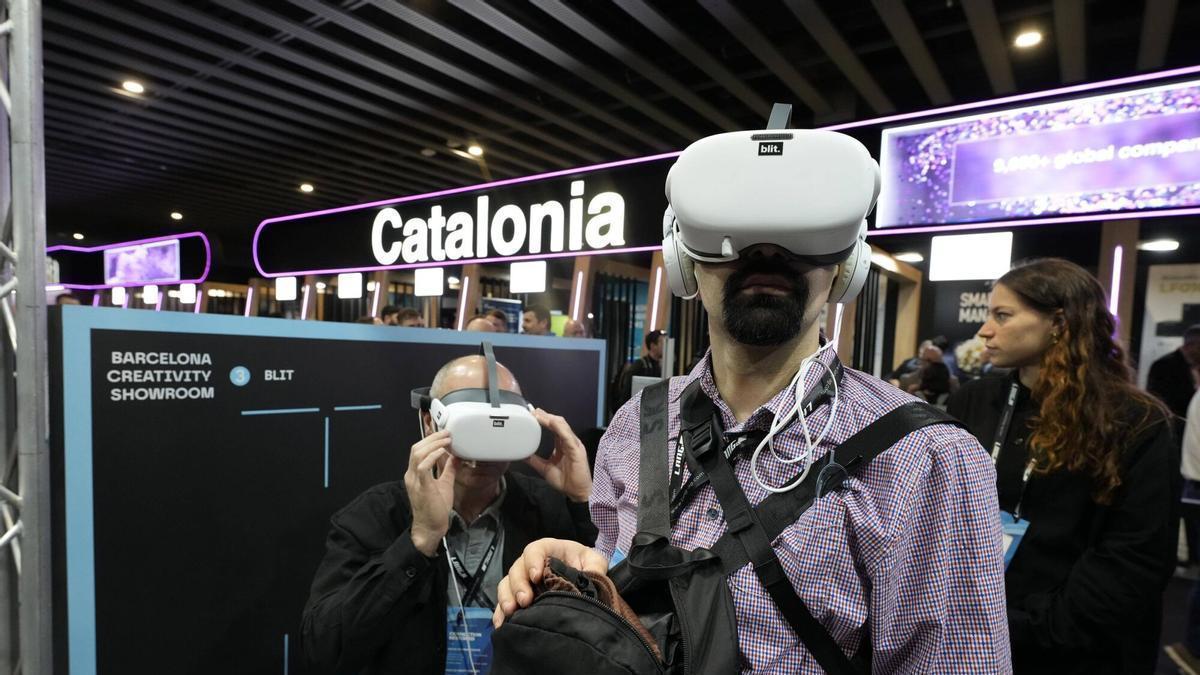 Stand de una empresa tecnológica en el área de Catalunya de la feria ISE en la Fira de Barcelona en L'Hospitalet