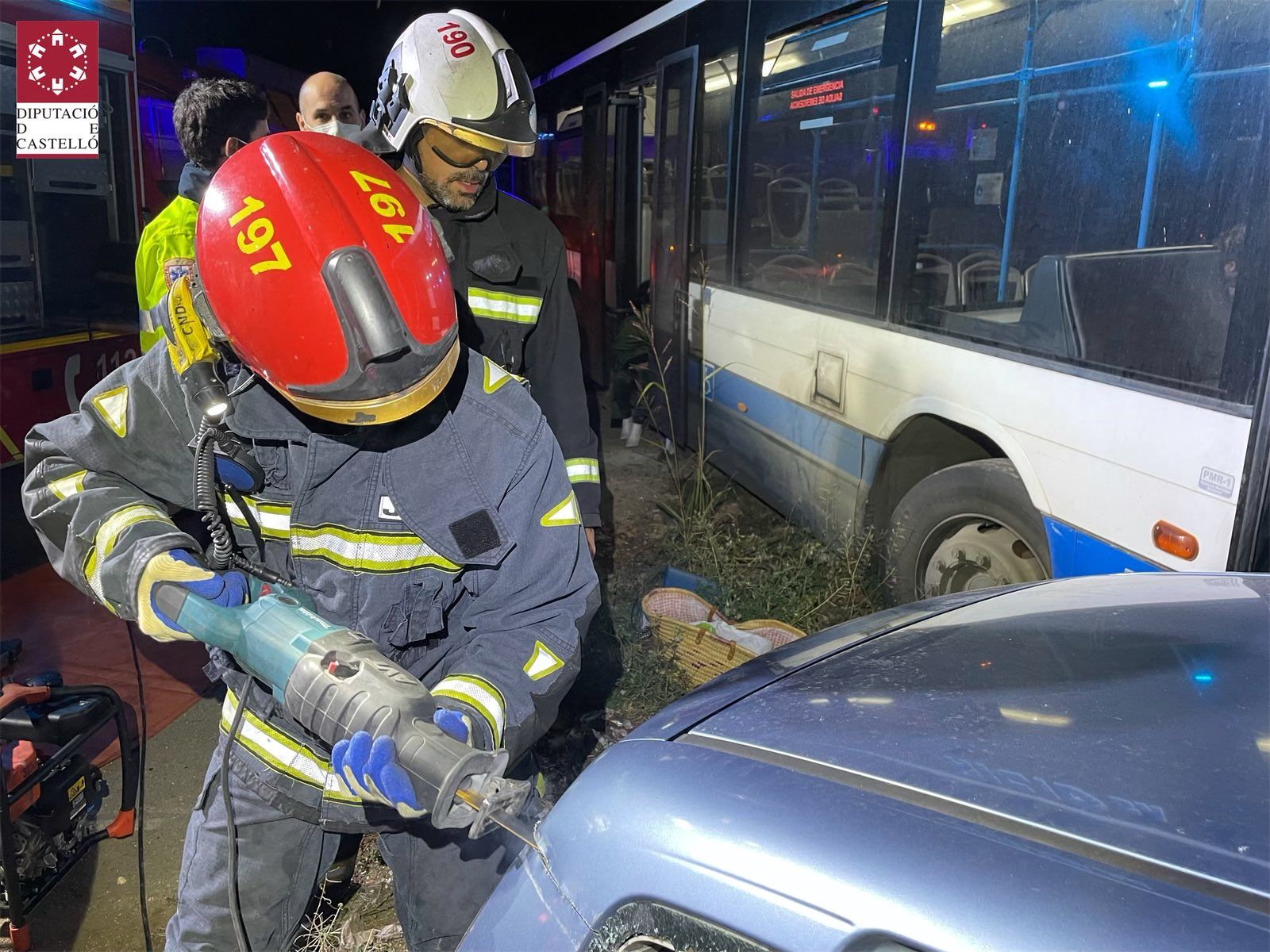Accidente con un autobús y un coche implicados entre Burriana y Vila-real