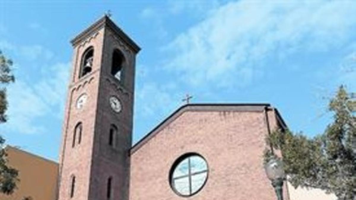 Un aire románico 8 Fachada del templo de Bon Pastor.