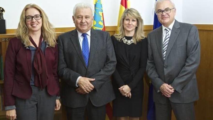 Rodes, Fornés y Sánchez, a la Universidad