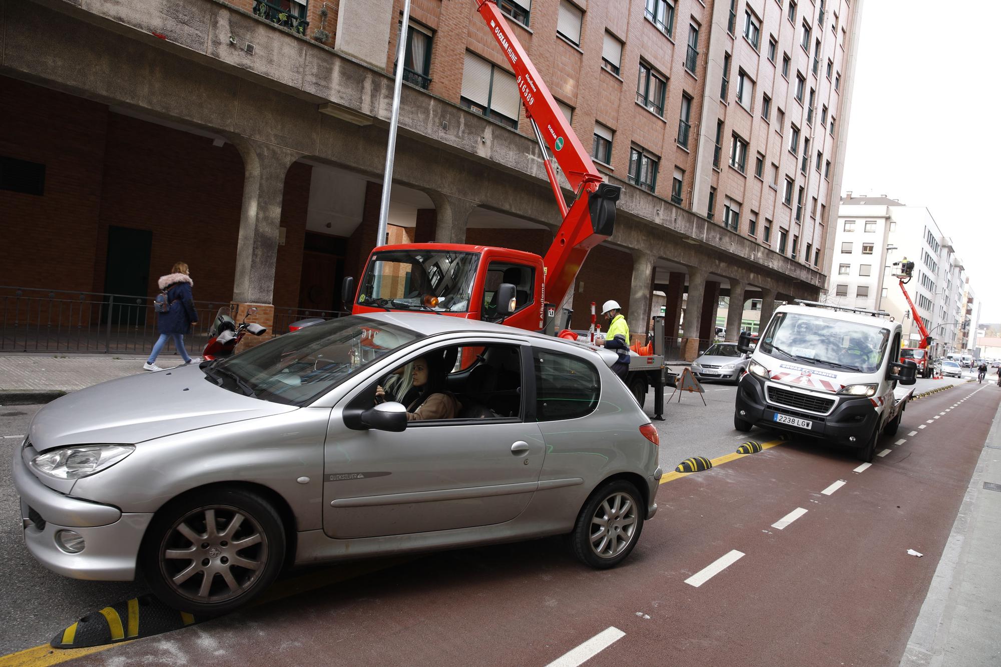 En imágenes: problemas de circulación en La Calzada