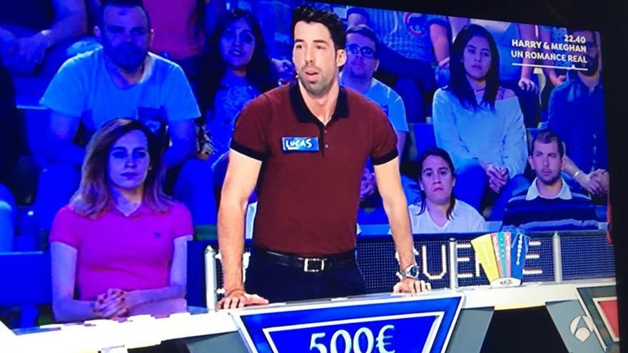 Lucas Cueto-Felgueroso durante el concurso &quot;La ruleta de la suerte&quot;