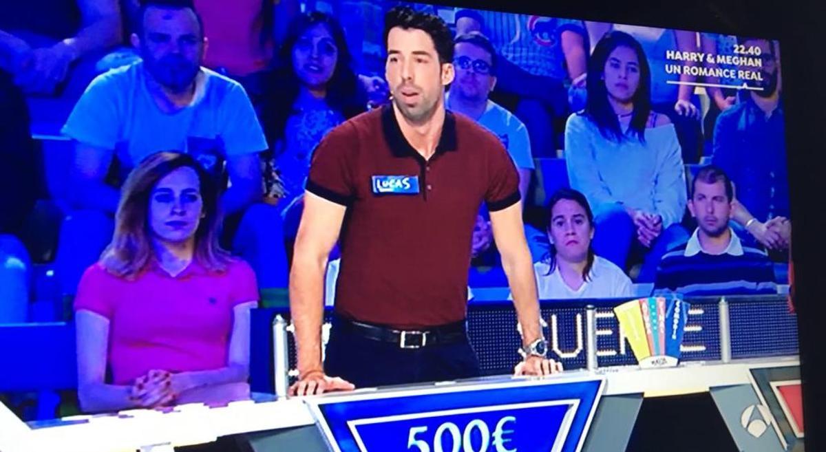 Lucas Cueto-Felgueroso durante el concurso "La ruleta de la suerte"