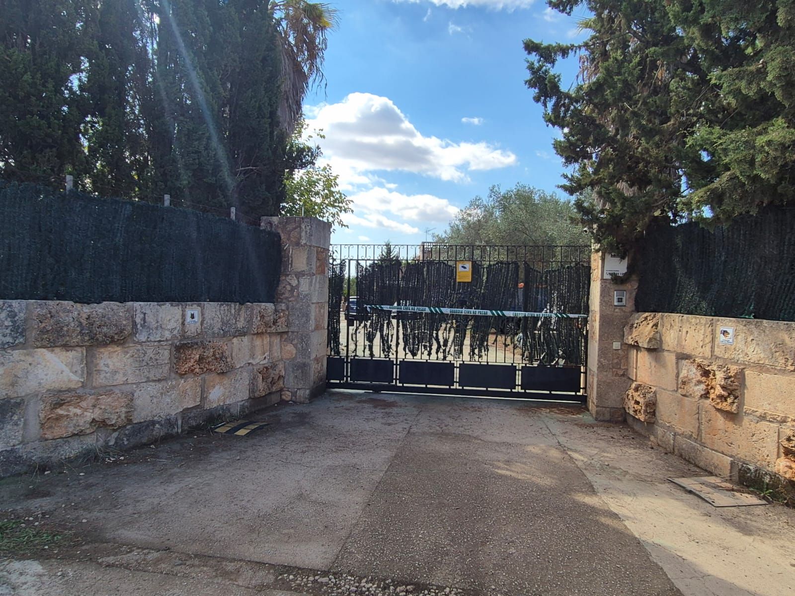 Investigan la posible muerte violenta de un hombre en su domicilio de Llucmajor