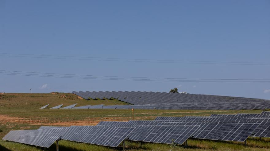La Cámara Agraria exige una ley que impida poner fotovoltaicas en superficies agrícolas