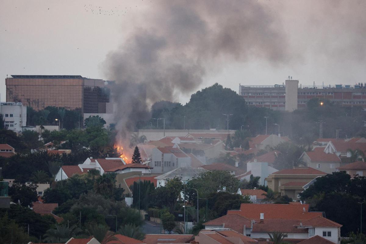 Ataque procedente de la Franja de Gaza en Ashkelon, Israel.