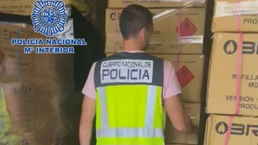 Encuentran en Murcia medio millón de mecheros robados en un almacén en Madrid