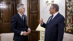 Los ministros del Interior español y argelino, Fernando Grande-Marlaska y Brahim Merad, este lunes en Madrid.