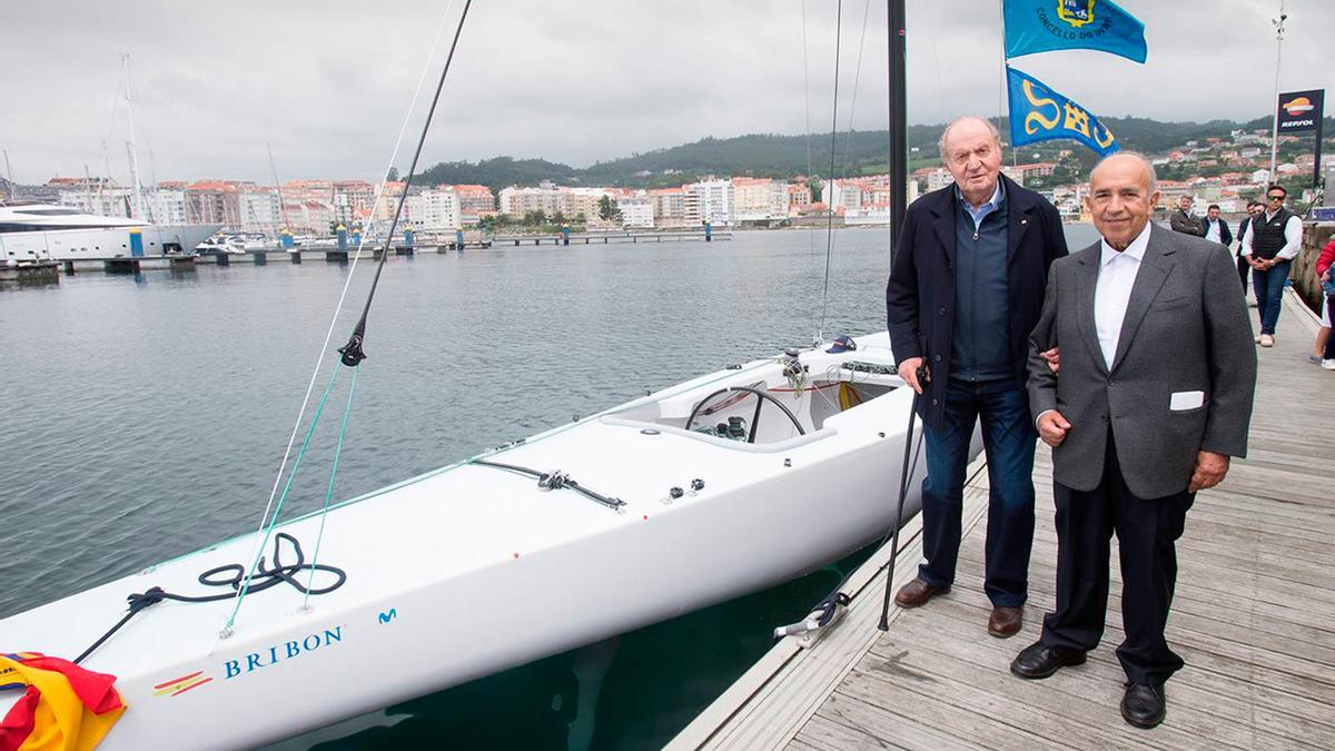 El rey Juan Carlos I en la botadura del nuevo &#039;Bribón&#039; en Sanxenxo en 2017