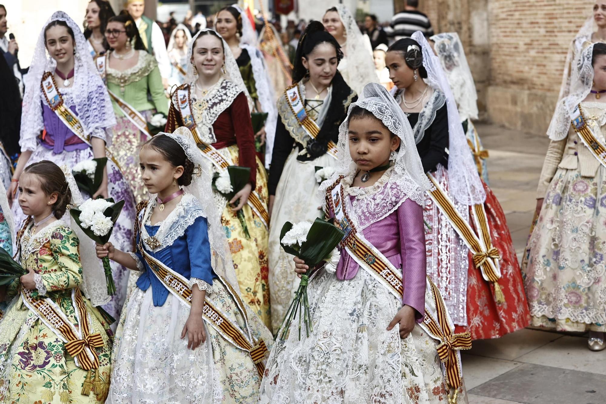 Ofrenda 18 de marzo. Calle de la Paz (16-17 horas)