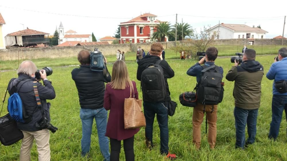 La Familia Real visita Somao.