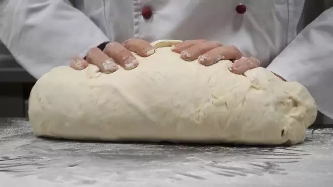 VIDEO | Así se elabora pan con una de las mejores masas madre del mundo en Aragón