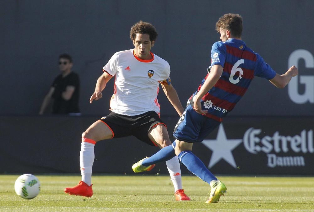 Valencia Mestalla - Llagostera, en imágenes