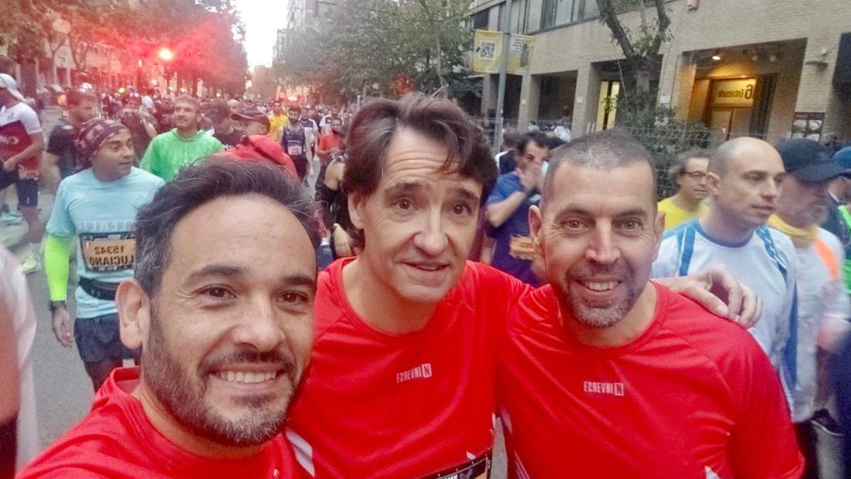 Abel García, Salvador Illa i el seu escorta durant la marató de València