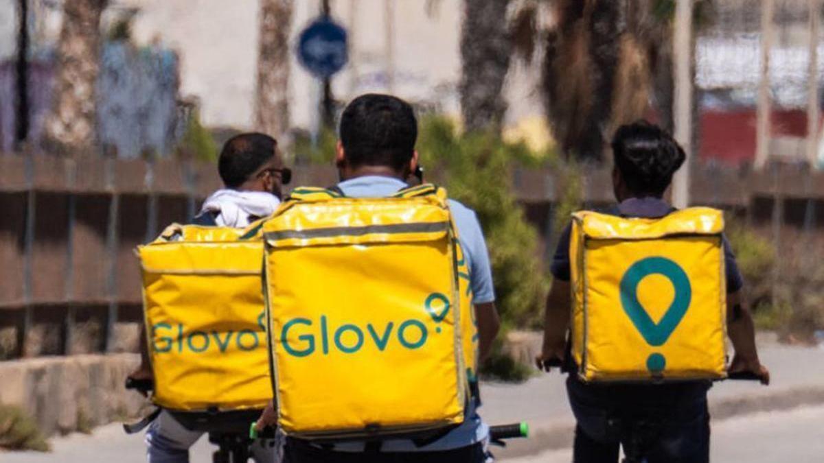 Repartidores de Glovo en Badalona.