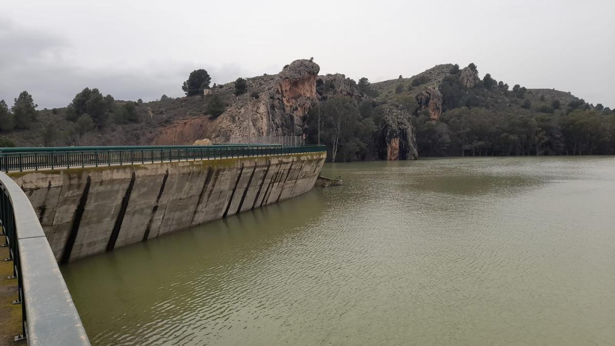 Estado del embalse de La Cierva tras las últimas lluvias, en Mula.