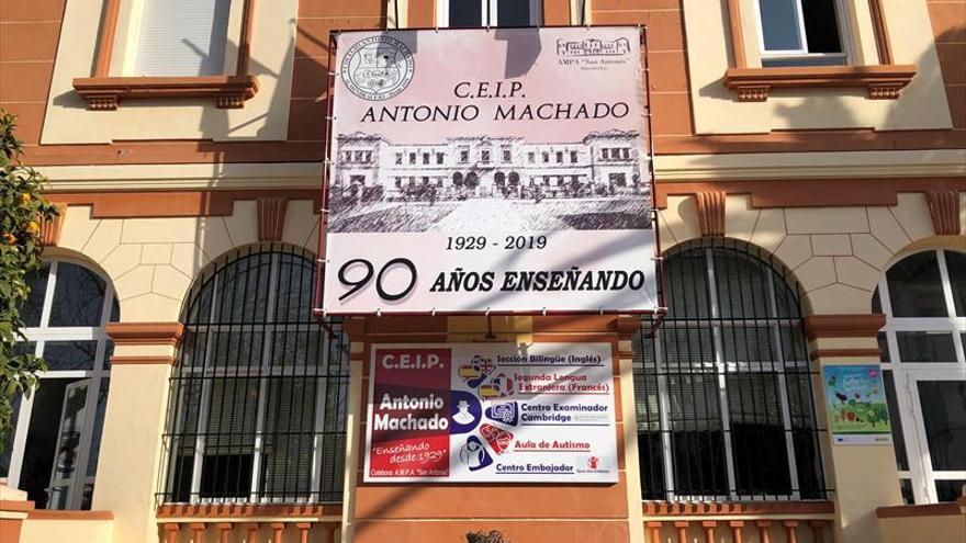 El Antonio Machado conmemora sus noventa años de enseñanza