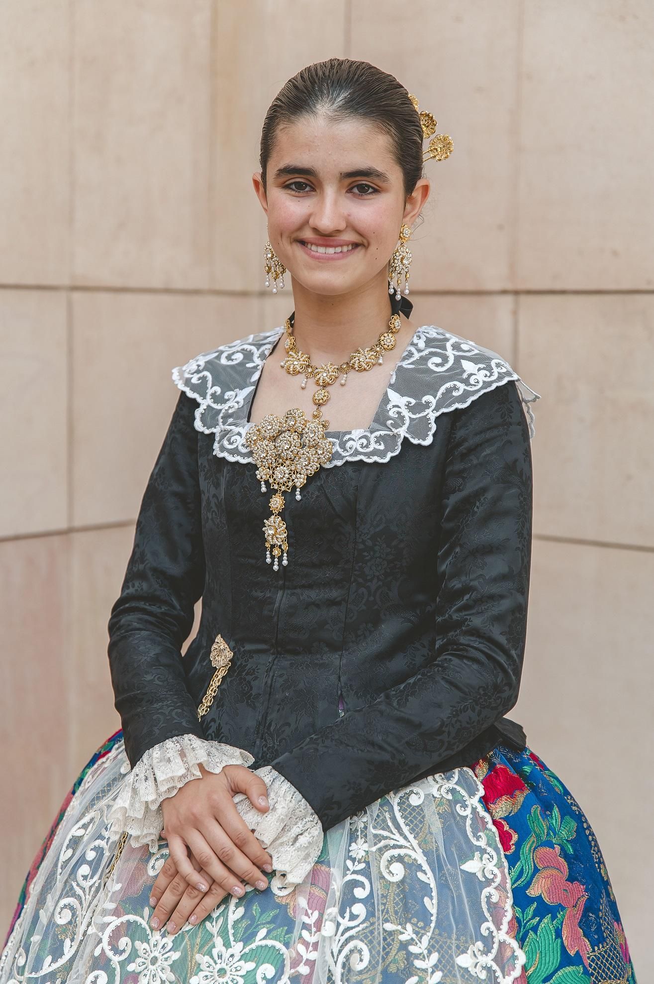 ALBA CAMPOS ORTEGA C.F. ALZABARES