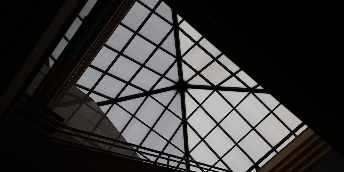 Imagen interior de la nueva cubierta del edificio consistorial.