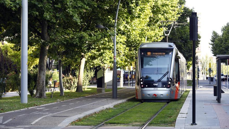 Los usuarios valoran los tranvías de Zaragoza con un 8,18 sobre 10