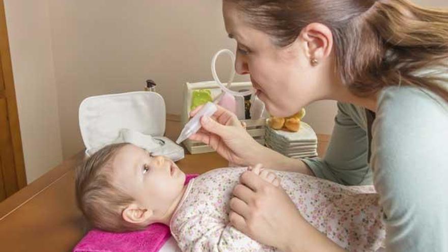 Hablamos de salud : Qué hacer cuando el bebé tiene mocos