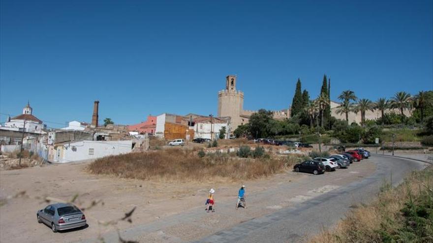 Plantean un centro cívico, un semillero de artistas y un párking en El Campillo