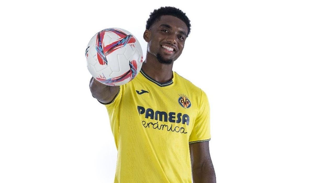 Logan Costa, apuesta de presente y de futuro para la defensa del Villarreal.
