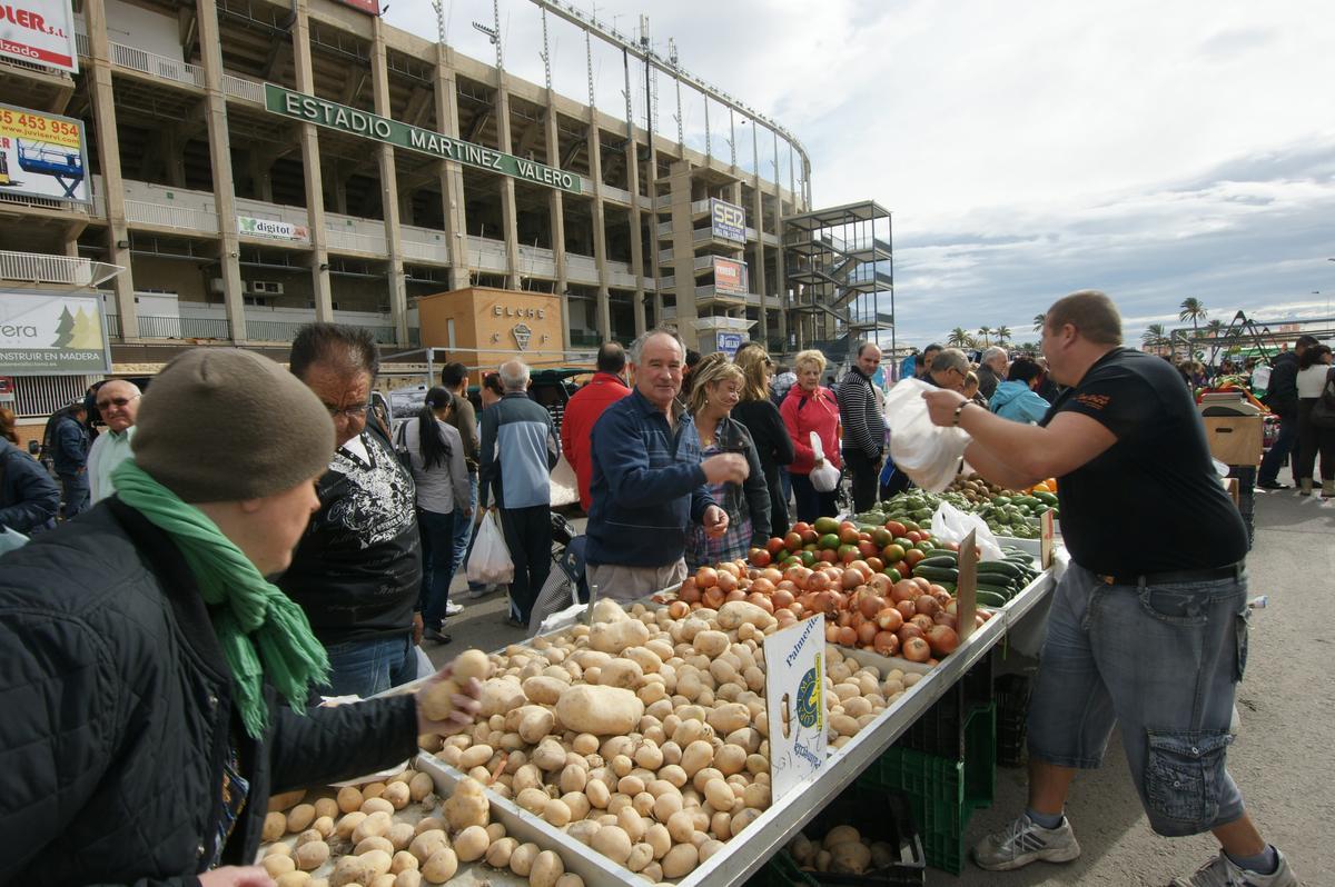 El mercadillo del estadio, en imagen de archivo