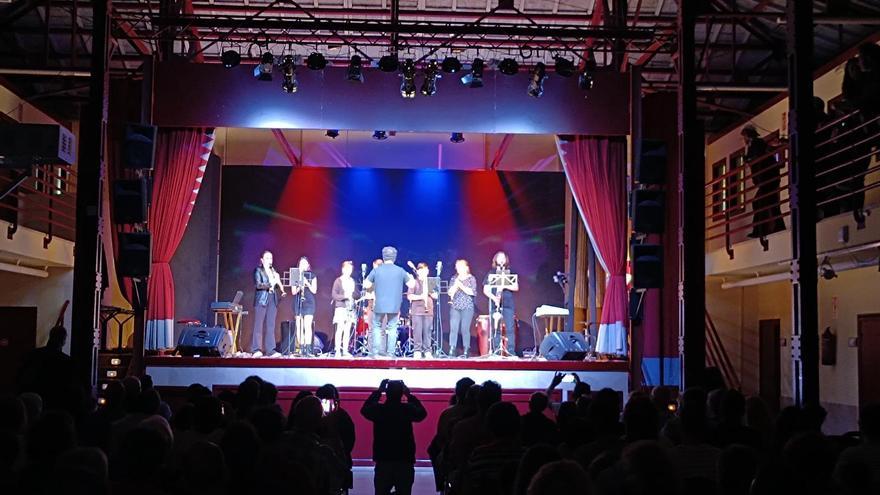 La cantera musical de Llanera brilla en el recital de fin de curso de la escuela municipal