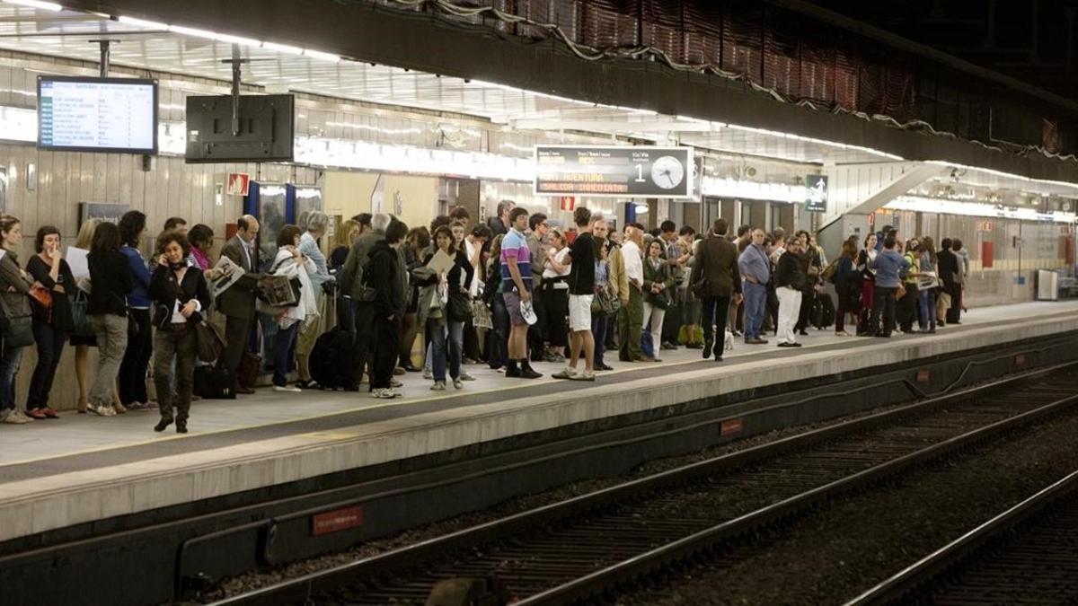 RODALIES RENFE PASEO DE GRACIA