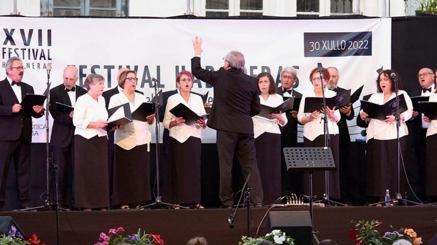 La Coral Polifónica de Betanzos recibe hoy el premio Medalla de Ouro ‘Marcial del Adalid’