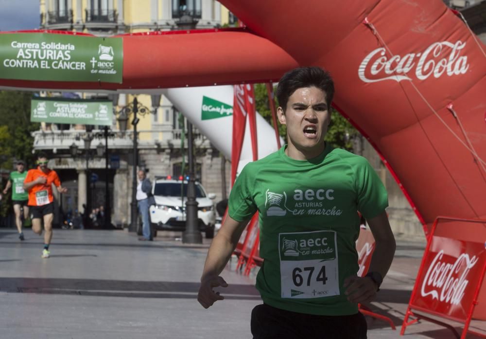 Carrera contra el cáncer en Oviedo