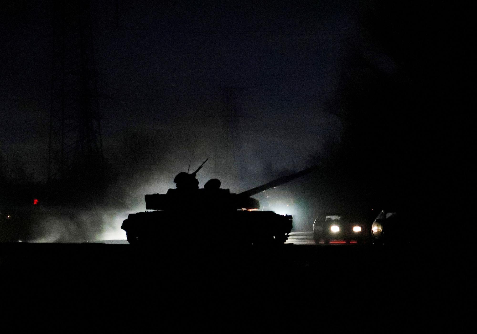 Un tanque en las calles de Donetsk