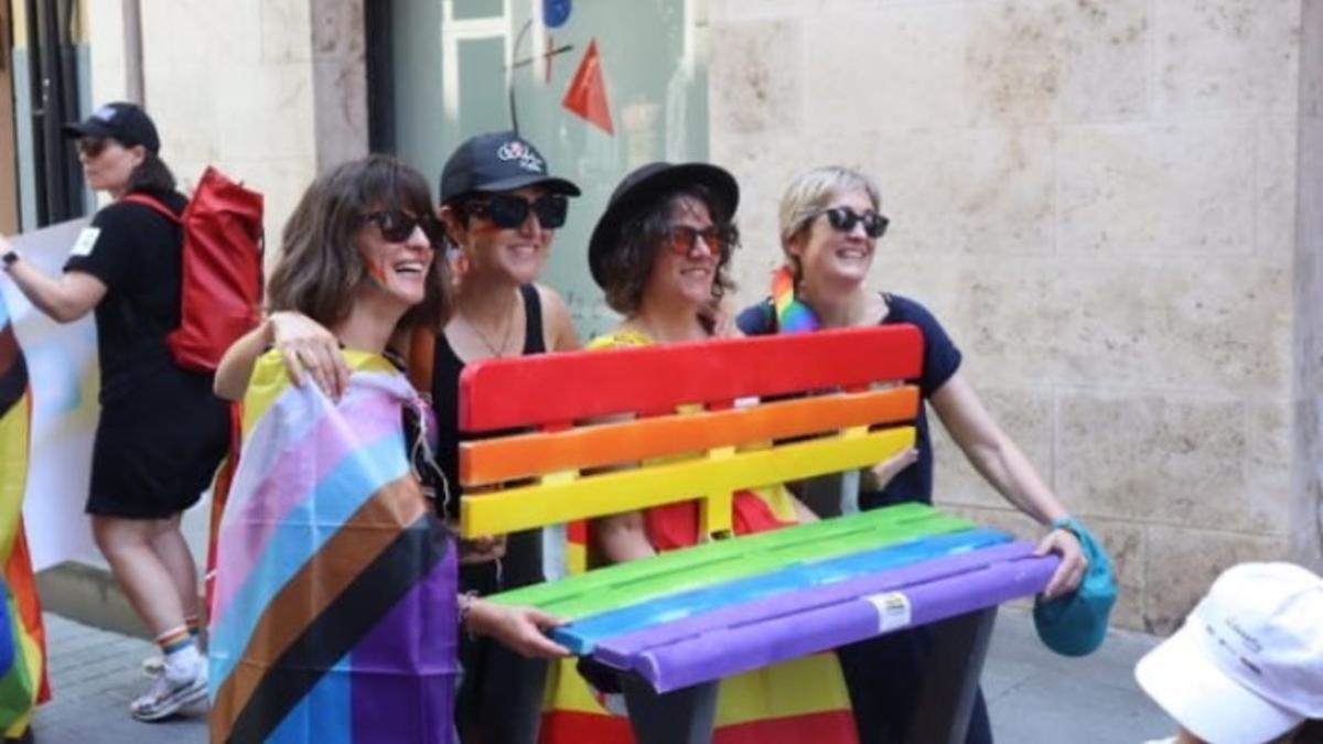 Durante una manisfestación del Orgullo en Teruel